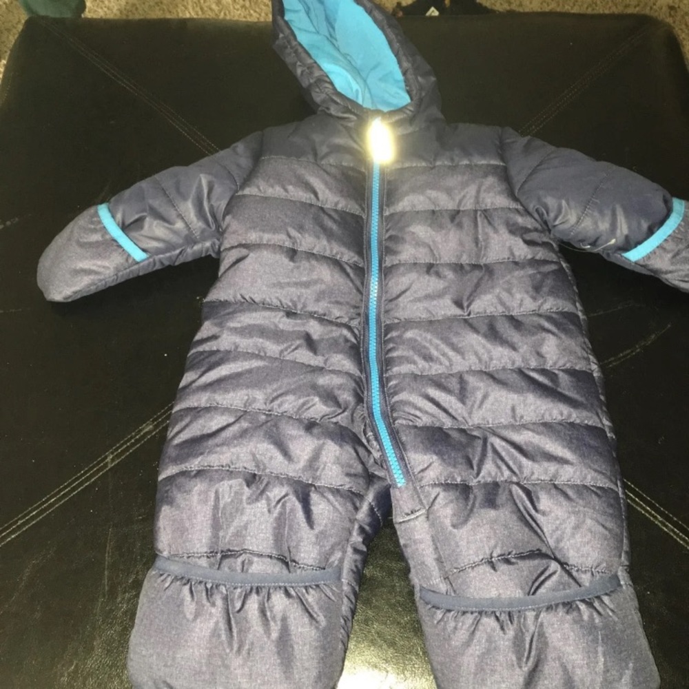 Snow suit